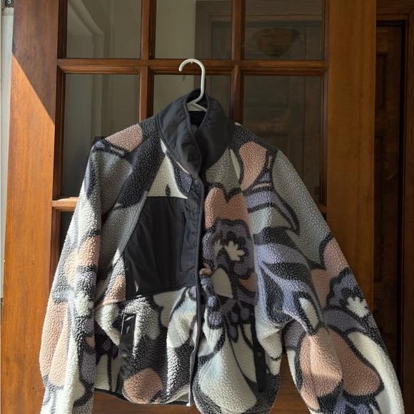 Southern Shirt Floral Patterned Women's Jacket - Picture 2 of 7